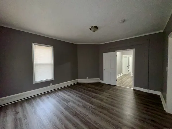 $1,700 | 1102 East Main Street, Unit 1, Bridgeport, CT 06608