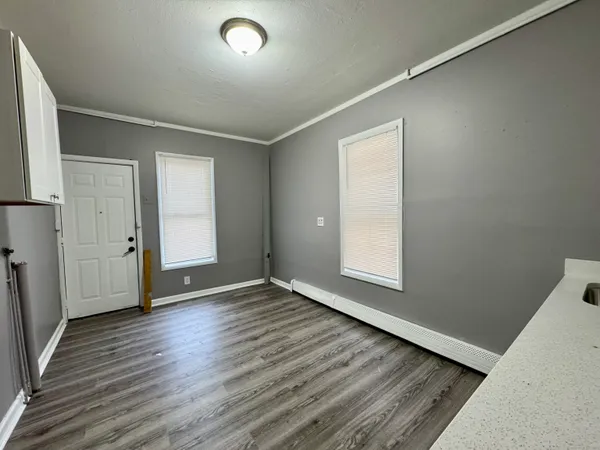 $1,700 | 1102 East Main Street, Unit 1, Bridgeport, CT 06608