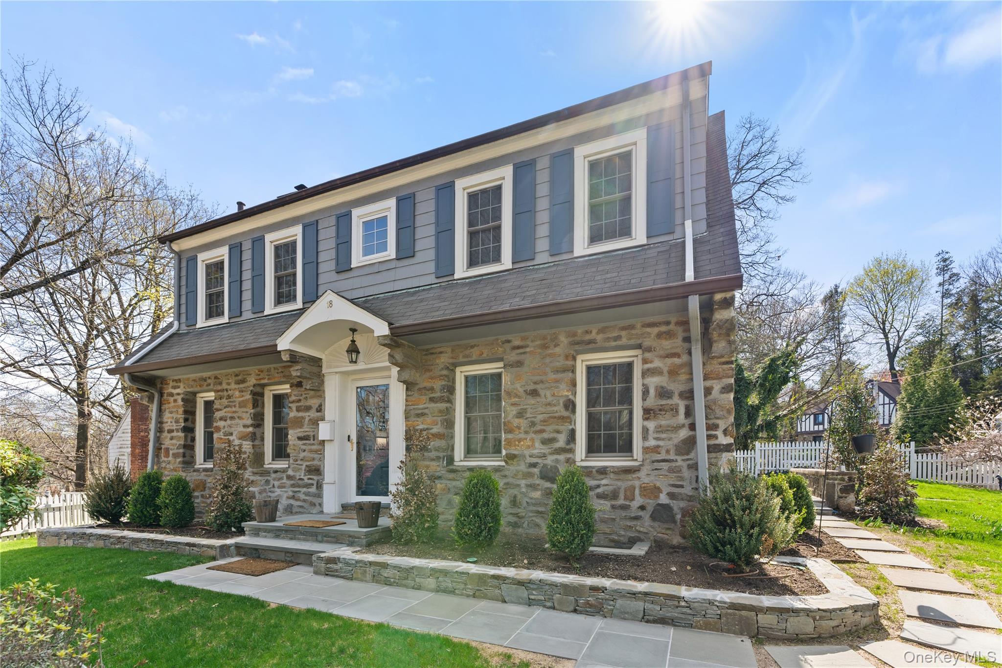 18 Wellyn Road Bronxville, NY 10708 - Photo 1 of 27