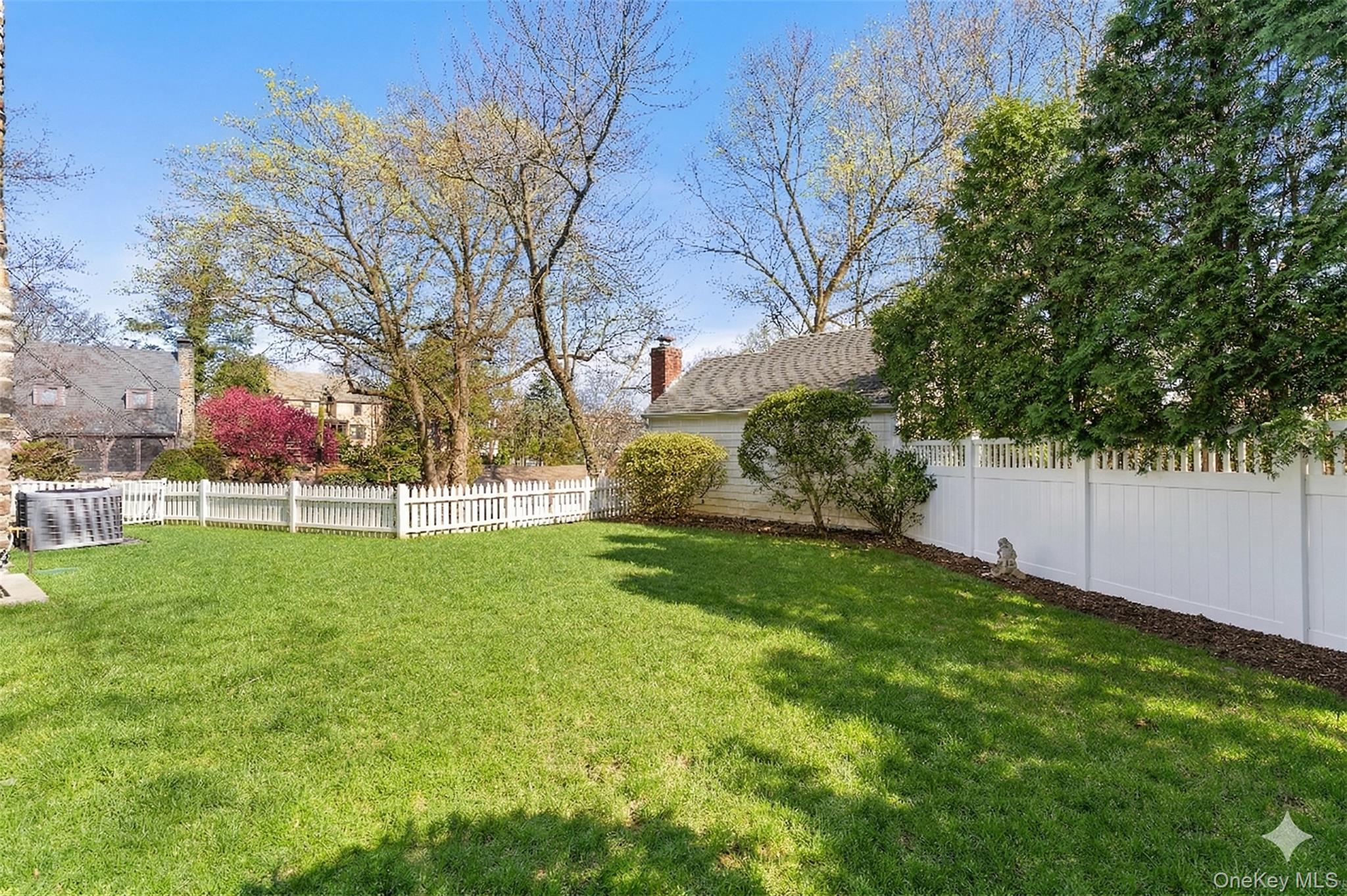 18 Wellyn Road Bronxville, NY 10708 - Photo 22 of 27