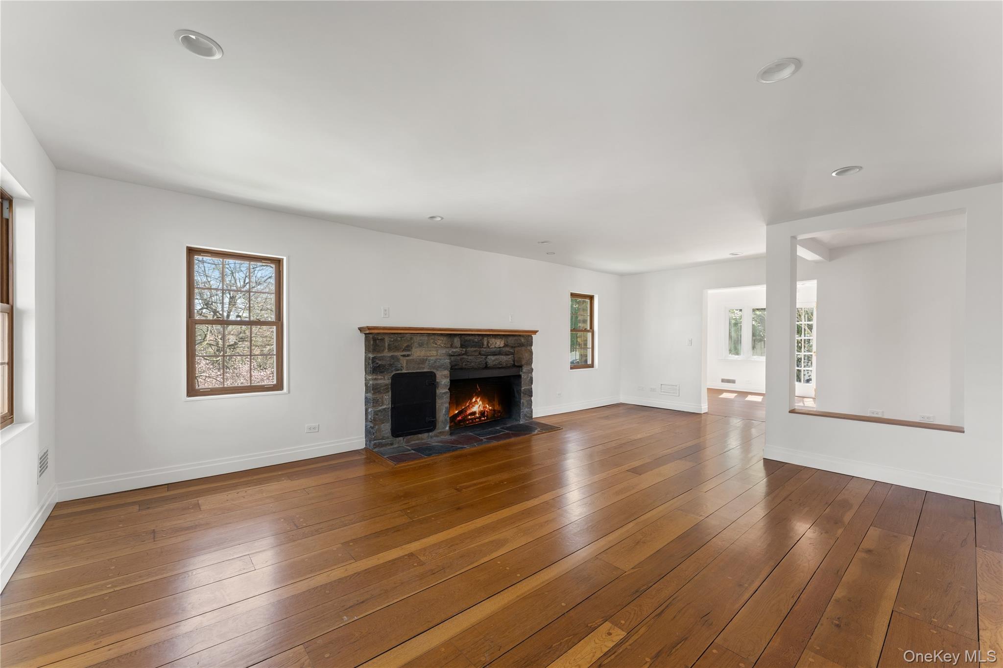 18 Wellyn Road Bronxville, NY 10708 - Photo 4 of 27