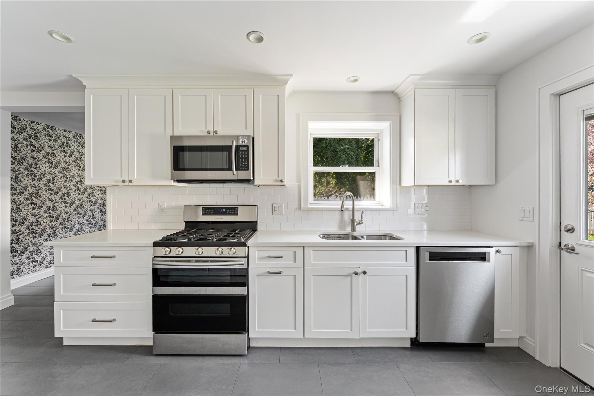 18 Wellyn Road Bronxville, NY 10708 - Photo 10 of 27