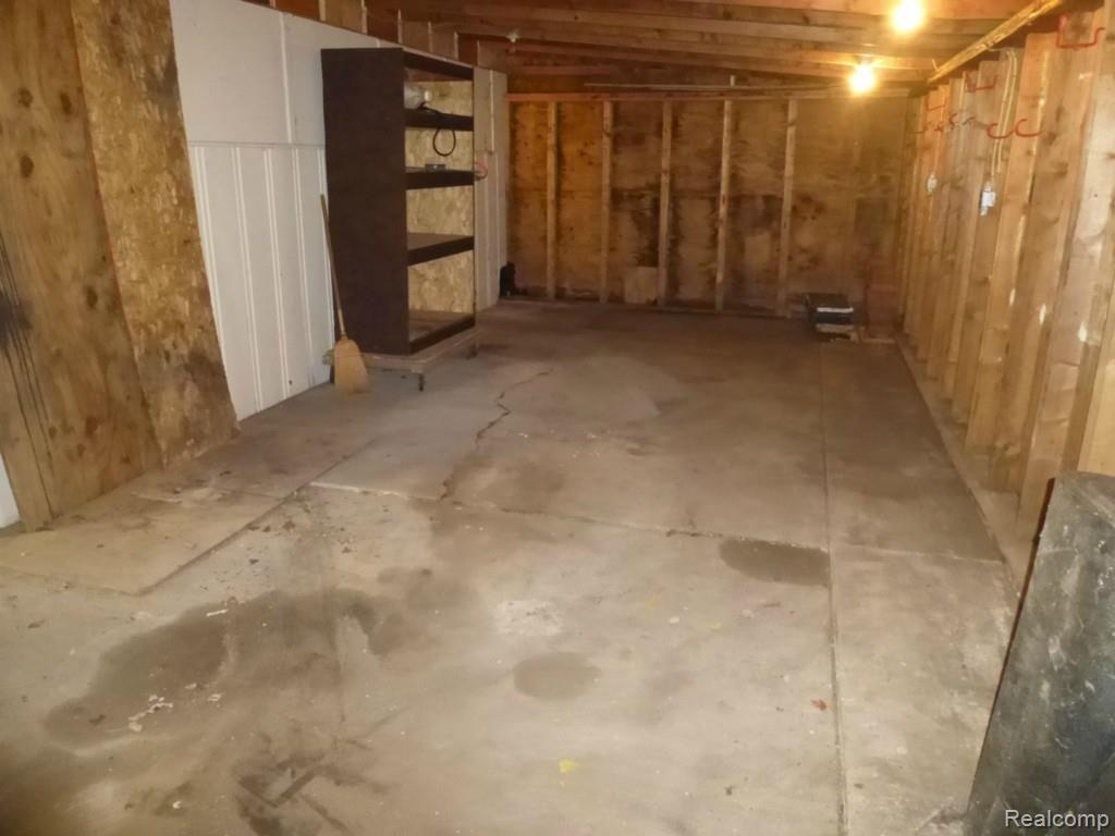 751 Trinway Road Troy, MI 48085 - Photo 25 of 29 P1070938.jpg