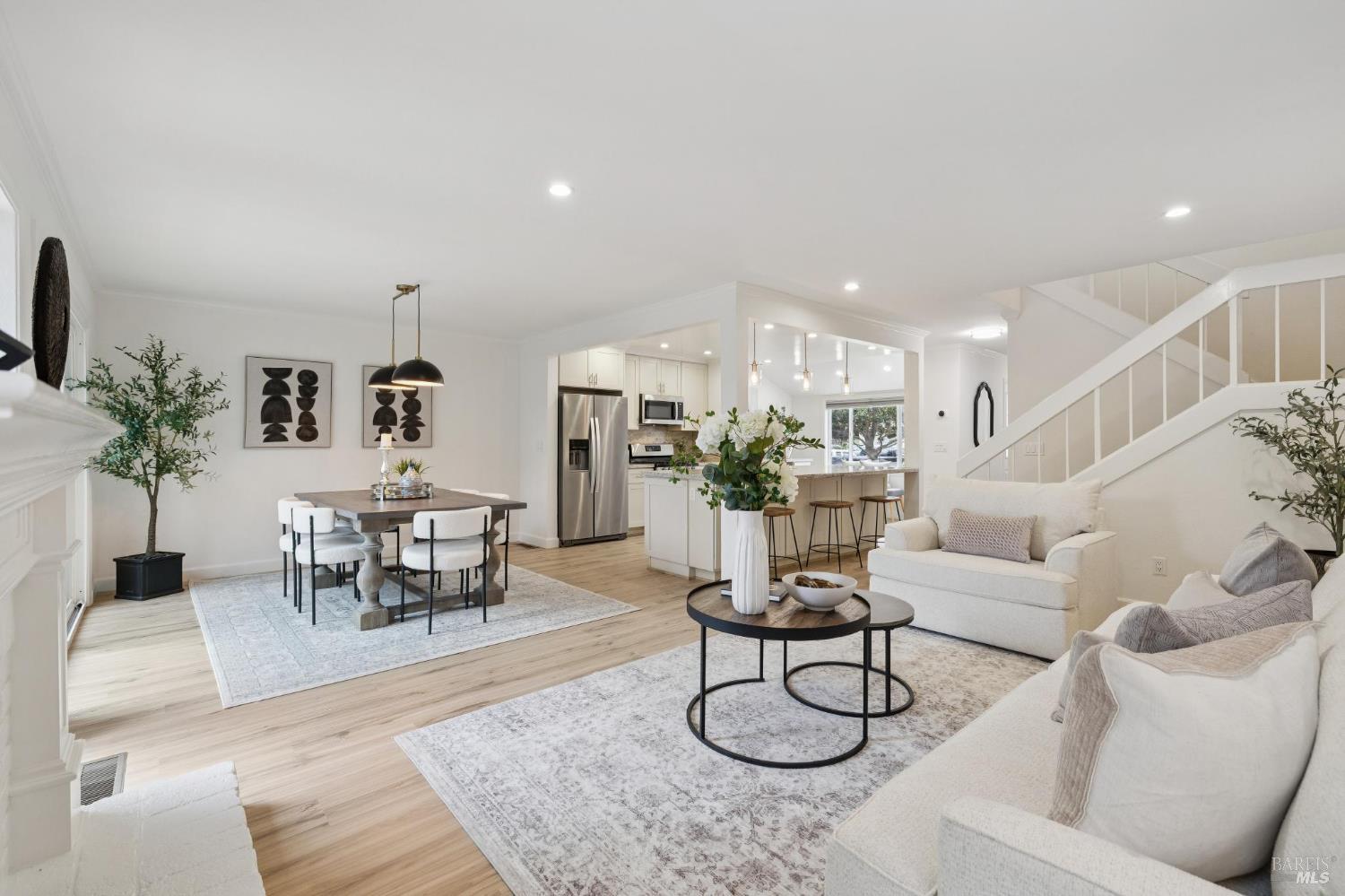 111 Nantucket Cove San Rafael, CA 94901 - Photo 5 of 36