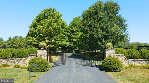 $3,995,000 | 2532 Atoka Road, Marshall, VA 20115