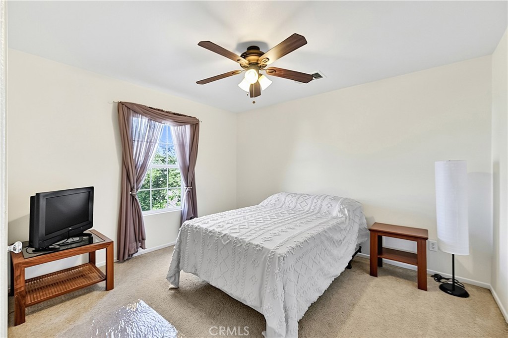 3601 Crevice Way Perris, CA 92570 - Photo 8 of 37
