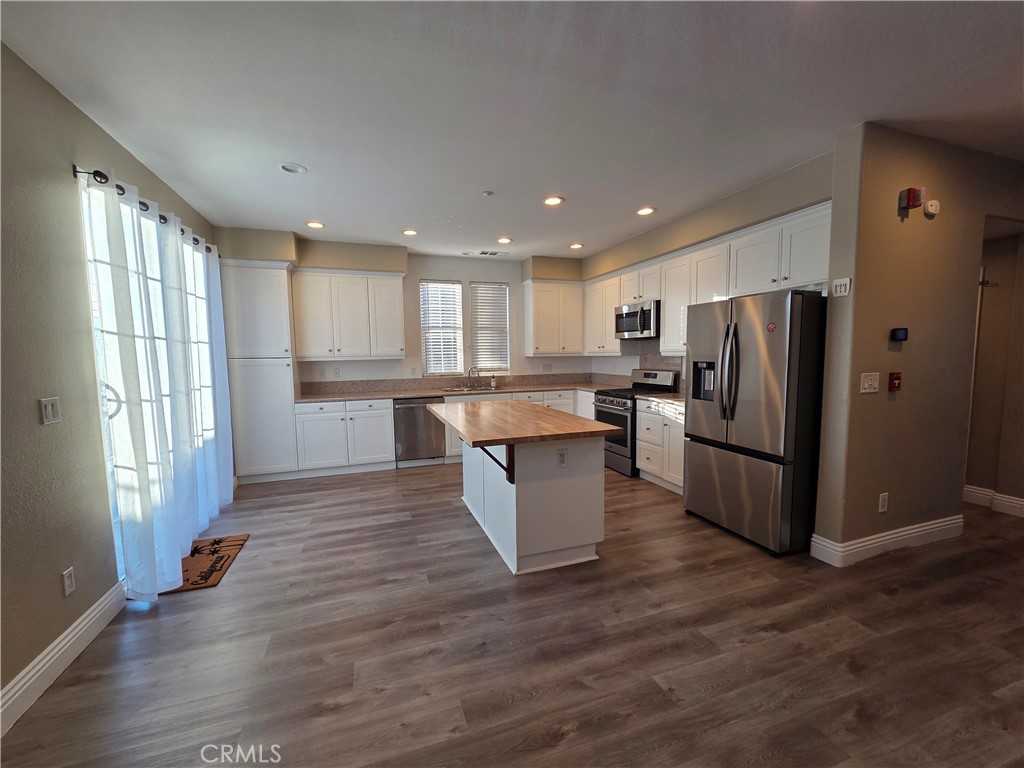 20329 Red Poppy Lane Riverside, CA 92508 - Photo 13 of 30