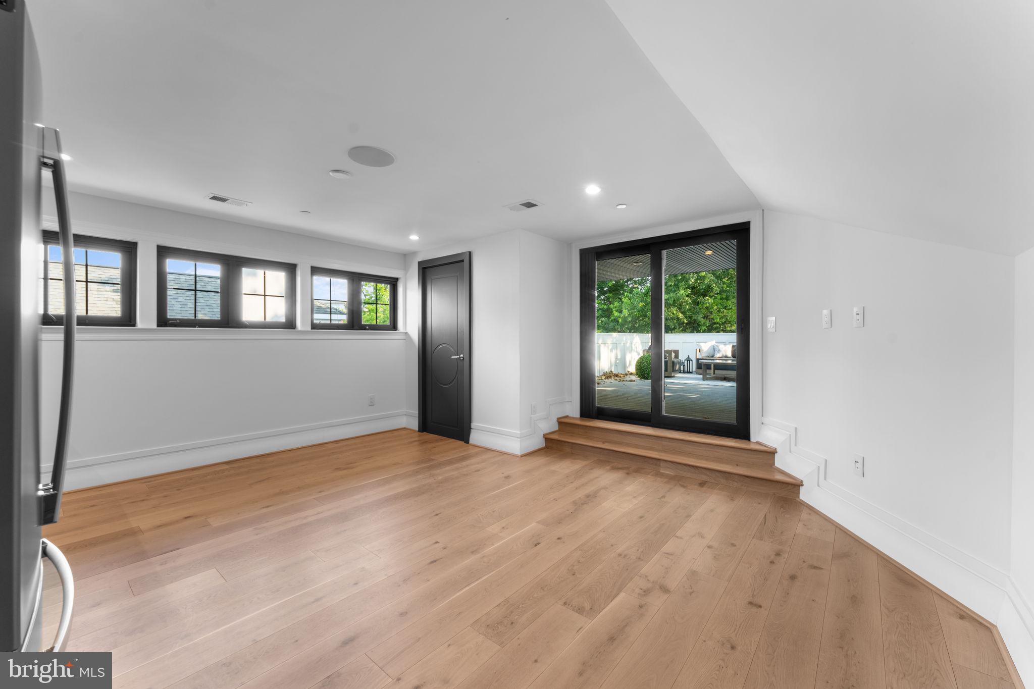 3819 Albemarle Street Northwest Washington, DC 20016 - Photo 49 of 78