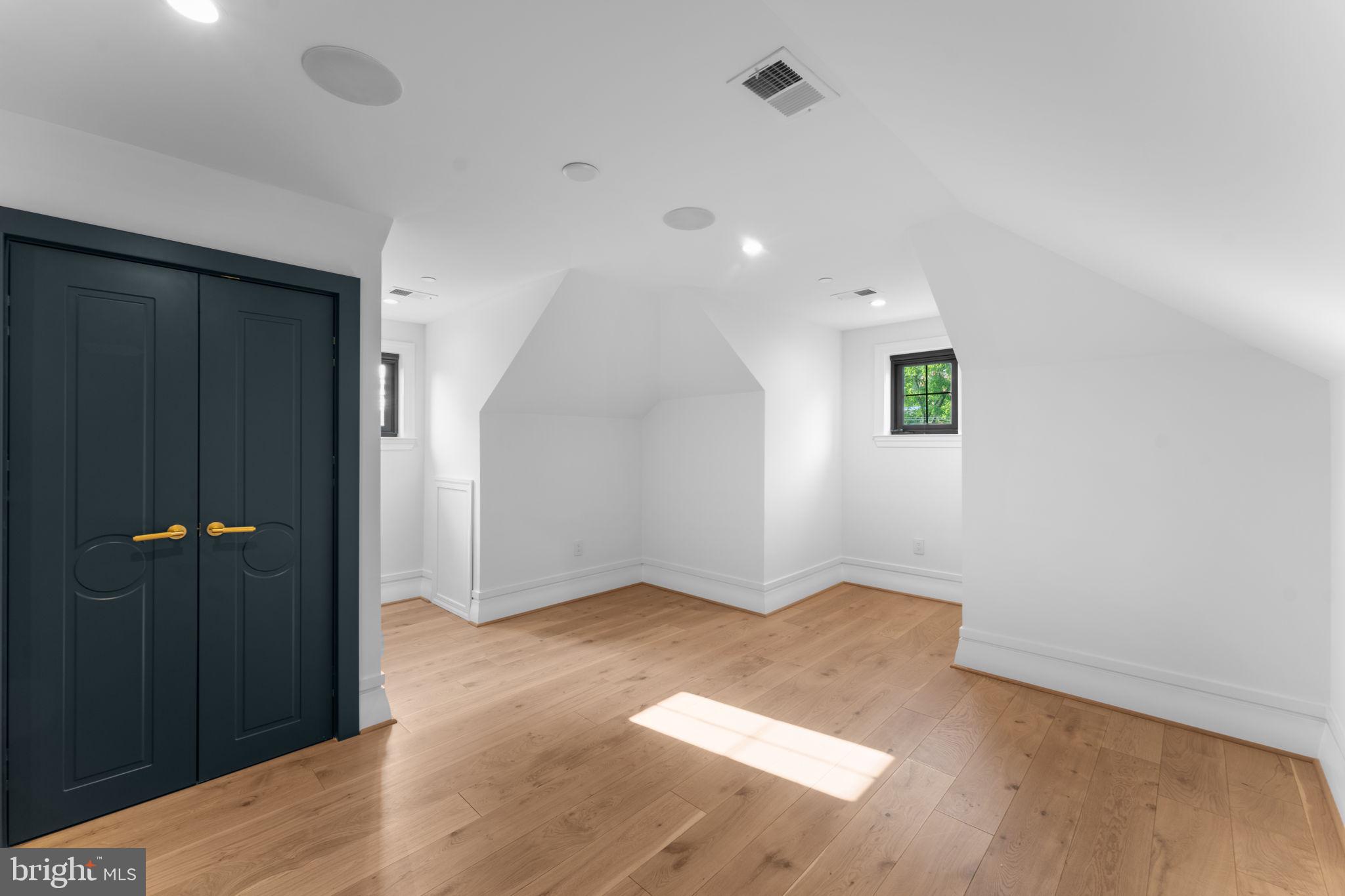 3819 Albemarle Street Northwest Washington, DC 20016 - Photo 57 of 78