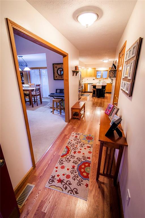 103 East Falcon Run Pendleton, IN 46064 - Photo 3 of 25 Gallery Image 3