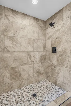 $835,000 | 415 Thunder Ridge Drive, South Pittsburg, TN 37380