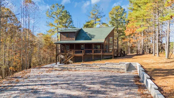 $835,000 | 415 Thunder Ridge Drive, South Pittsburg, TN 37380