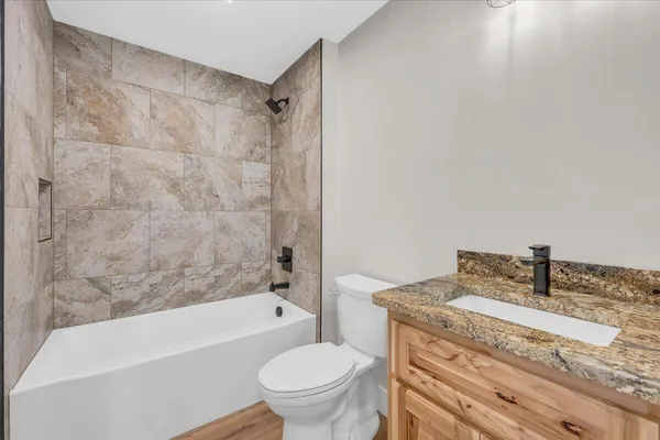 $835,000 | 415 Thunder Ridge Drive, South Pittsburg, TN 37380