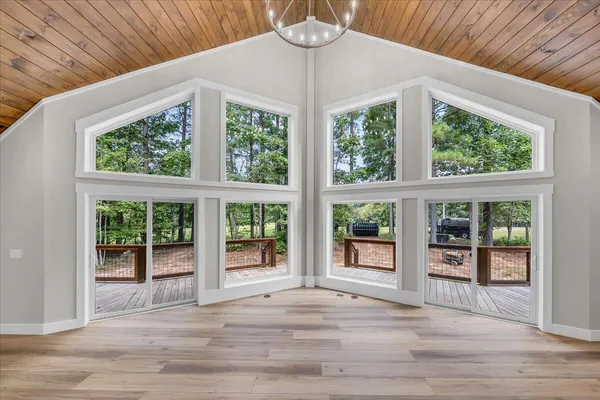 $835,000 | 415 Thunder Ridge Drive, South Pittsburg, TN 37380