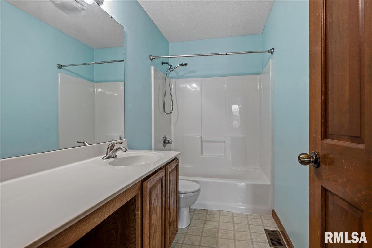 405 Eagle Ridge Drive Chatham, IL 62629 - Photo 31 of 54