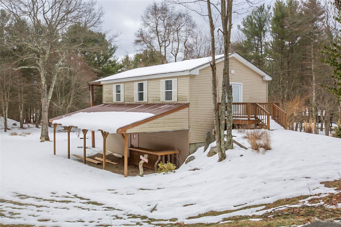 129 Jackson Schoolhouse Road Glocester, RI 02814 - Photo 3 of 15 Gallery Image 3
