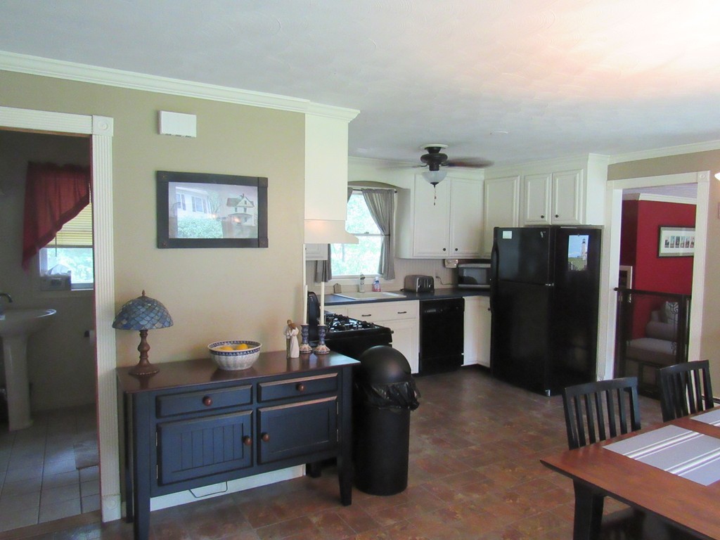 6 Rider Road Westfield, MA 01085 - Photo 8 of 28