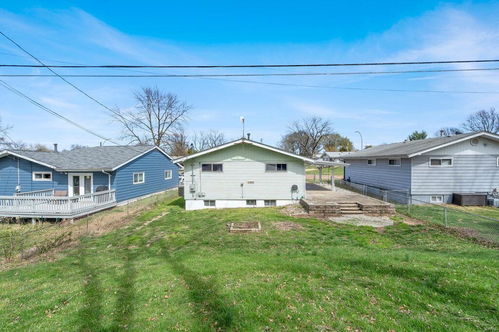 3716 Comstock Drive St. Louis, MO 63125 - Photo 25 of 35