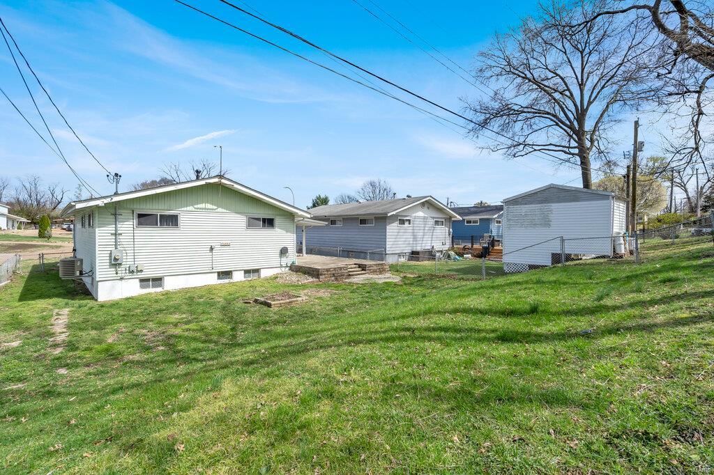 3716 Comstock Drive St. Louis, MO 63125 - Photo 27 of 35