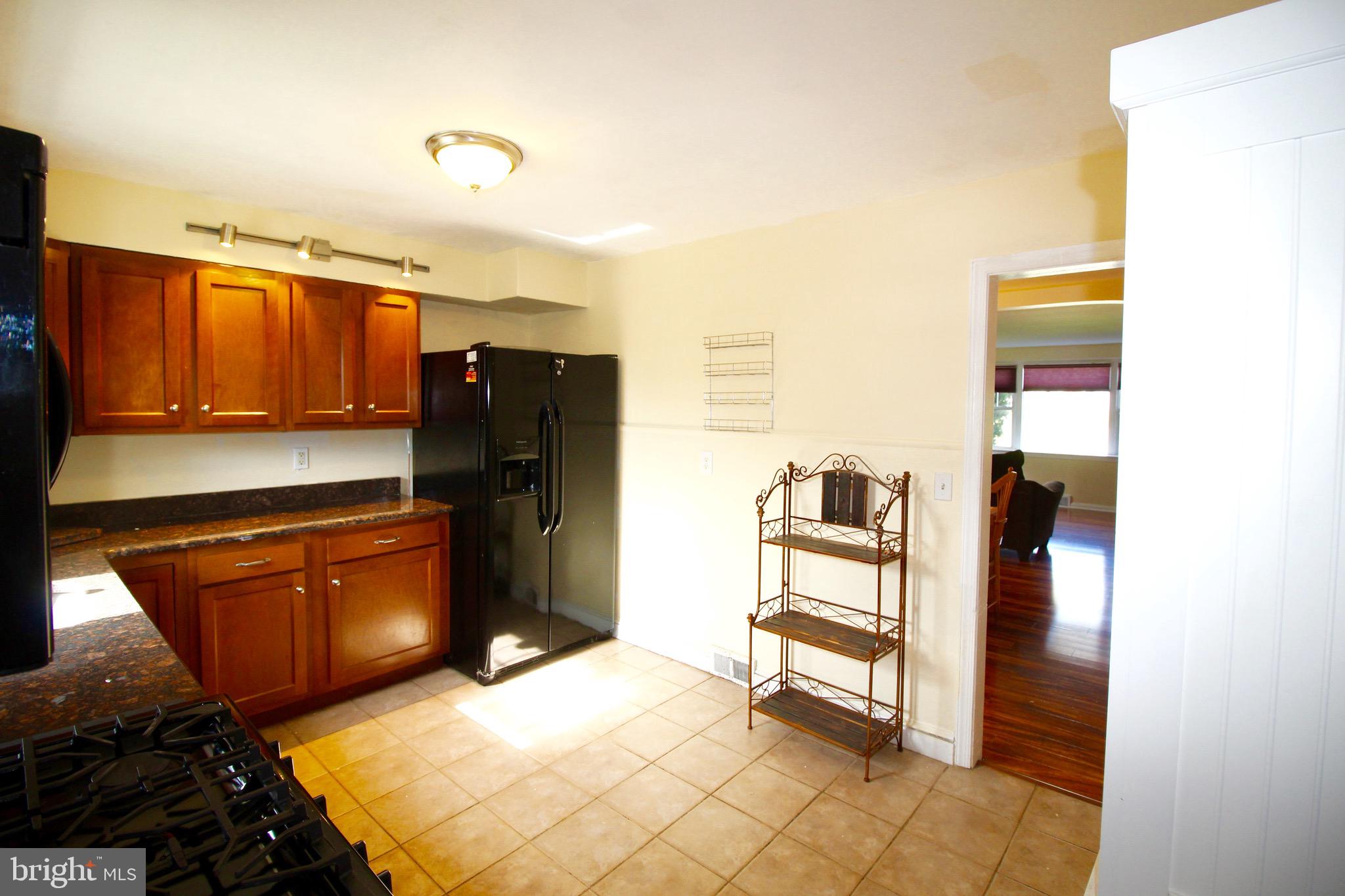 22 Locust Road Morton, PA 19070 - Photo 11 of 30 Kitchen