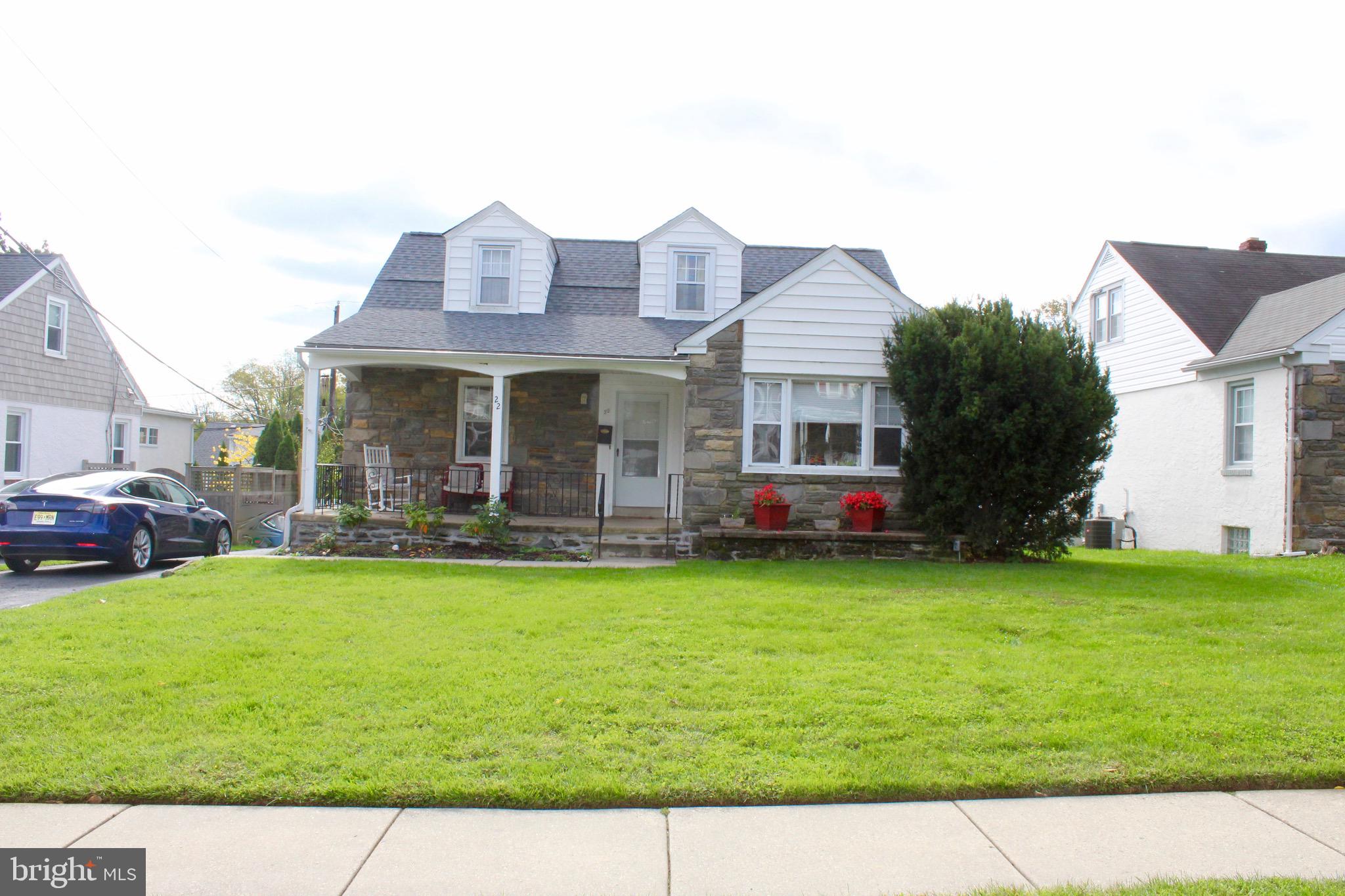22 Locust Road Morton, PA 19070 - Photo 2 of 30 Exterior Front
