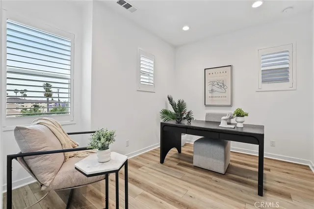 $1,375,000 | 536 Caleigh Lane, Costa Mesa, CA 92627