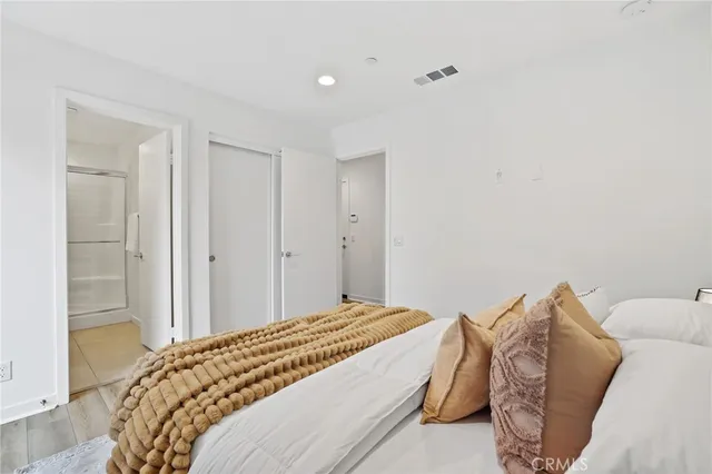 $1,375,000 | 536 Caleigh Lane, Costa Mesa, CA 92627