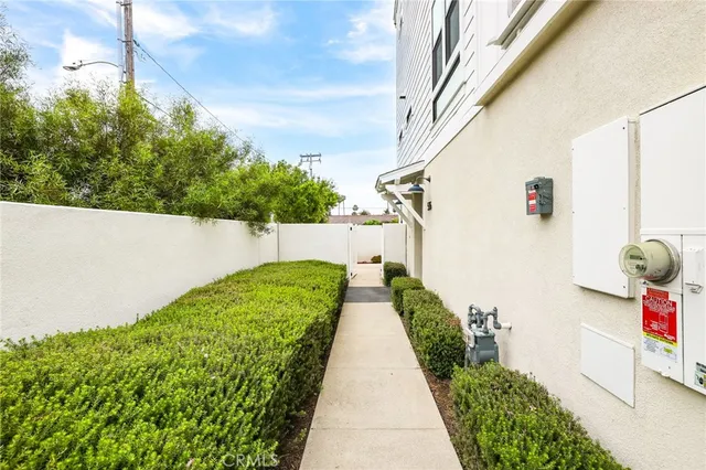 $1,375,000 | 536 Caleigh Lane, Costa Mesa, CA 92627