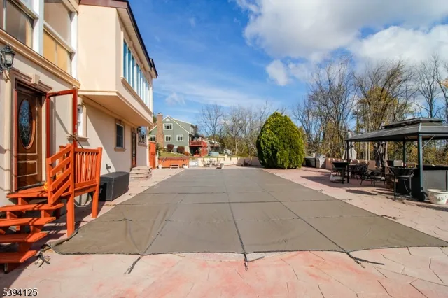 $549,900 | 28 Edsall Drive, Vernon, NJ 07461