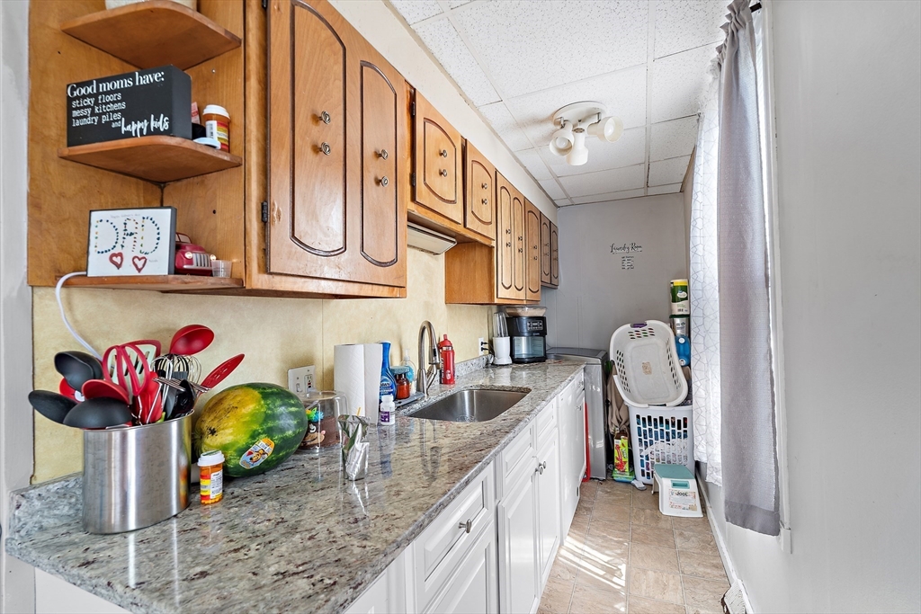 9 Caprera Road Worcester, MA 01604 - Photo 13 of 31