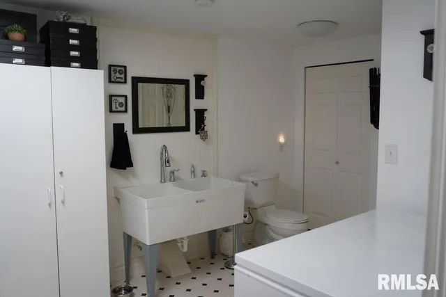 $656,500 | 25065 Rock Springs Hollow Road, Thebes, IL 62990