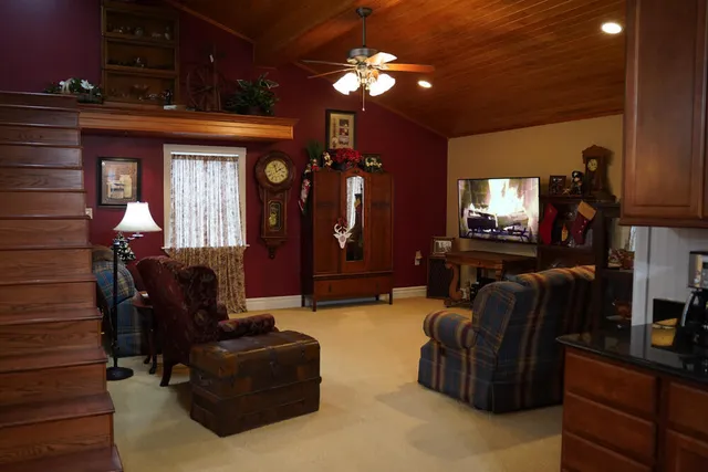 $656,500 | 25065 Rock Springs Hollow Road, Thebes, IL 62990