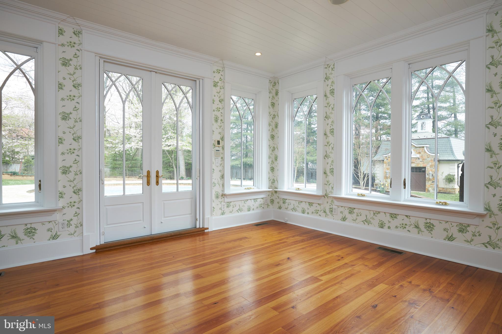 10304 Iron Gate Road Potomac, MD 20854 - Photo 14 of 39 The Sun Room!
