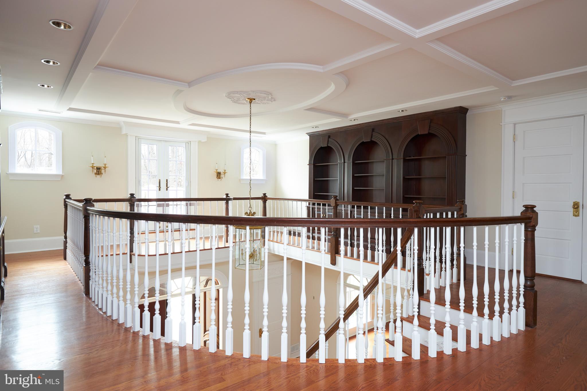10304 Iron Gate Road Potomac, MD 20854 - Photo 7 of 39 Upper Foyer, Wide Spacious Landing