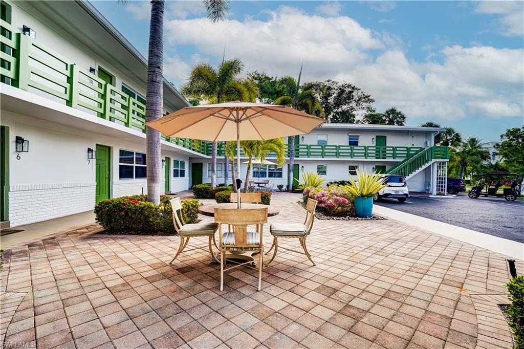 975 9th Avenue South, Unit 11 Naples, FL 34102 - Photo 17 of 21