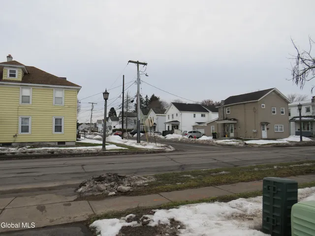 $239,900 | 309 Railroad Street, Frankfort, NY 13340