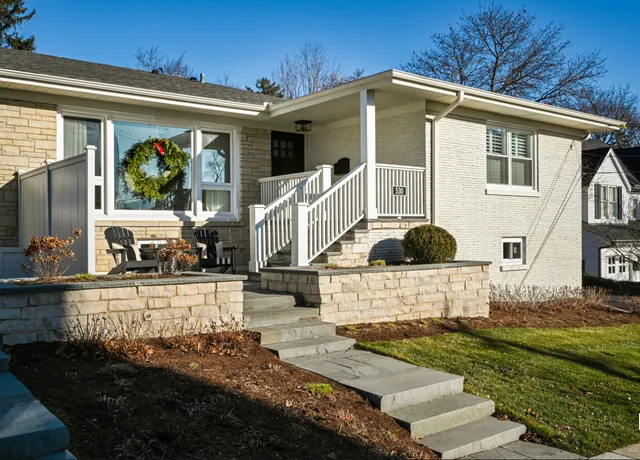 $1,075,000 | 530 Anthony Street, Unit 530, Glen Ellyn, IL 60137