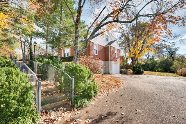 $1,188,000 | 1131 Brookmeade Drive, Nashville, TN 37204