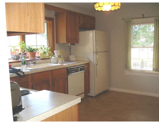 2095 Wilbraham Road Springfield, MA 01129 - Photo 12 of 16