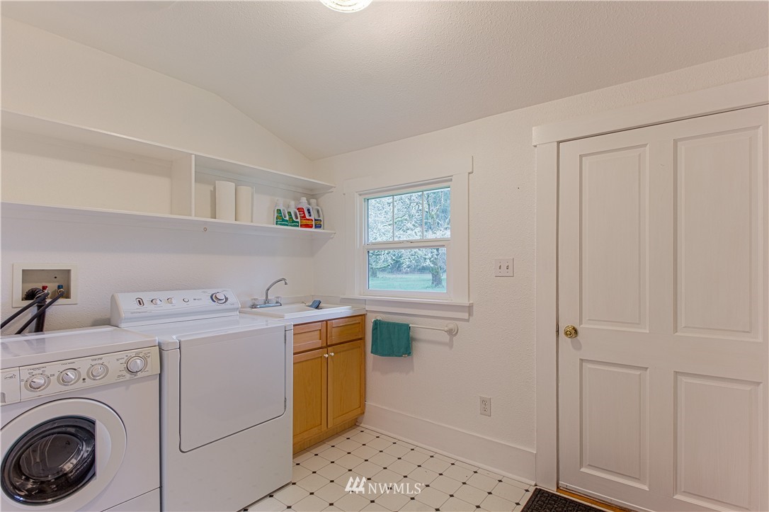 7613 Delphi Road Southwest Olympia, WA 98512 - Photo 15 of 22
