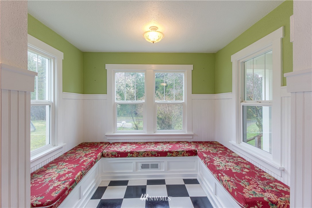 7613 Delphi Road Southwest Olympia, WA 98512 - Photo 3 of 22