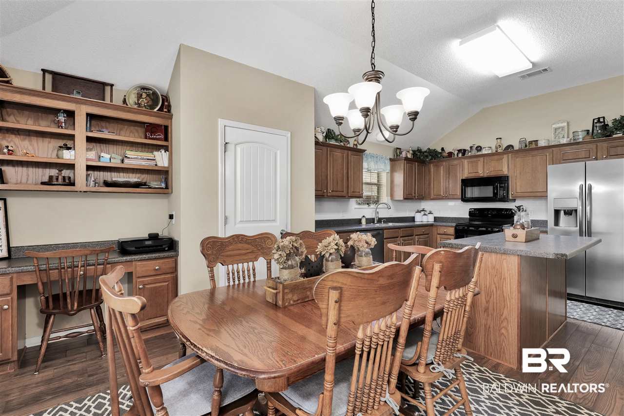 8852 Spring Grove North Mobile, AL 36695 - Photo 10 of 25 Natural Lighting