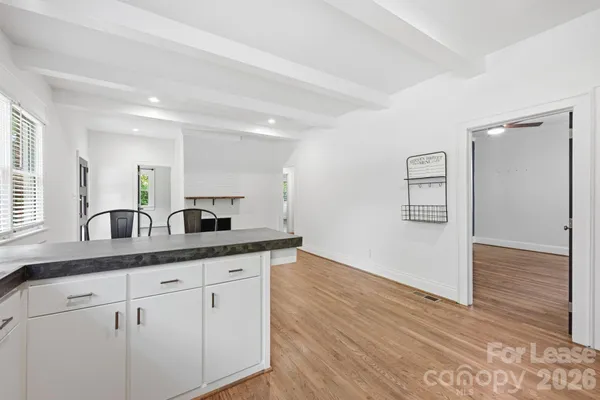 $2,100 | 335 East Sumner Street, Lincolnton, NC 28092