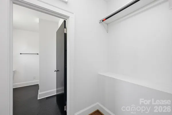 $2,100 | 335 East Sumner Street, Lincolnton, NC 28092