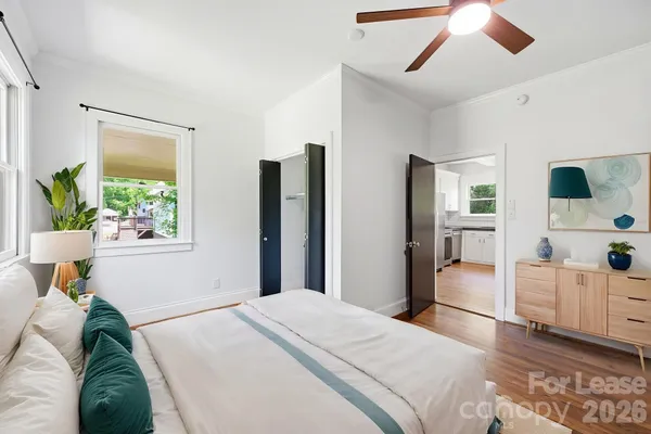 $2,100 | 335 East Sumner Street, Lincolnton, NC 28092