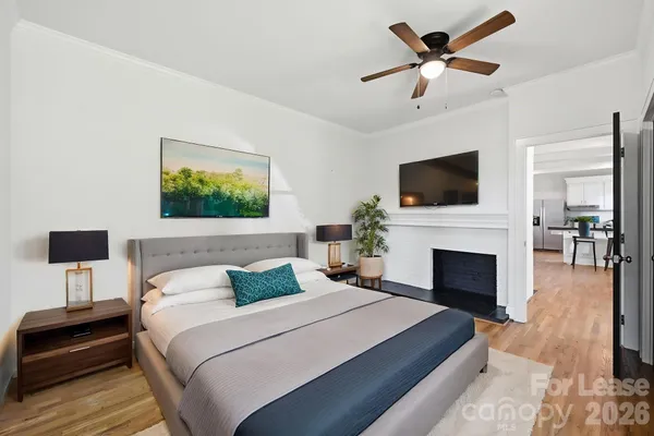 $2,100 | 335 East Sumner Street, Lincolnton, NC 28092