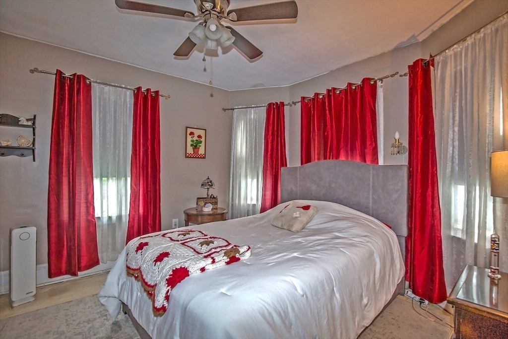 81 Grand Street Springfield, MA 01108 - Photo 23 of 34 Gallery Image 23