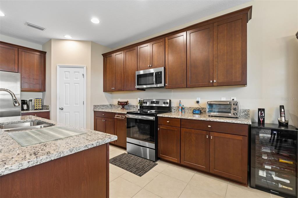 31046 Parrot Reef Court Wesley Chapel, FL 33545 - Photo 19 of 99