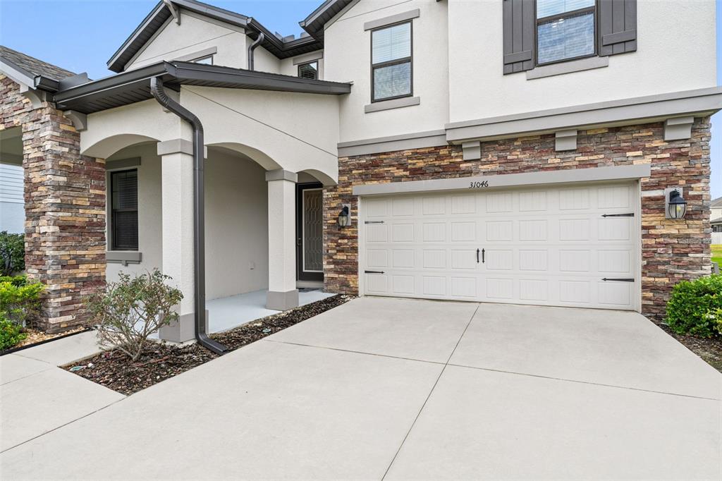 31046 Parrot Reef Court Wesley Chapel, FL 33545 - Photo 5 of 99