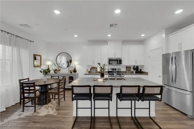 $535,000 | 600 Carriage Hill Drive, Unit 1069, Las Vegas, NV 89138